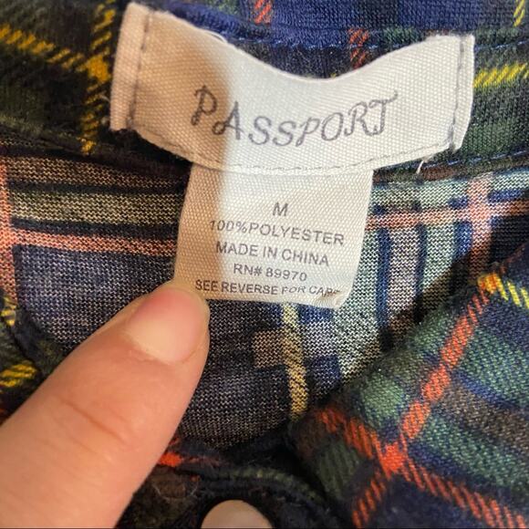 Passport Plaid Button Up Blouse Navy Blue Pearl Snap Buttons Medium - Picture 3 of 4